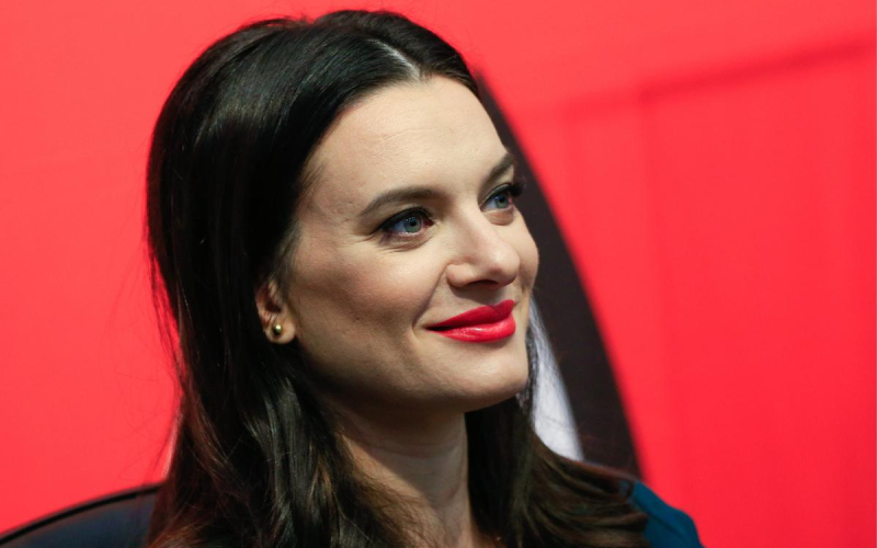 Испанская газета узнала, какой недвижимостью владеет Исинбаева на Канарах