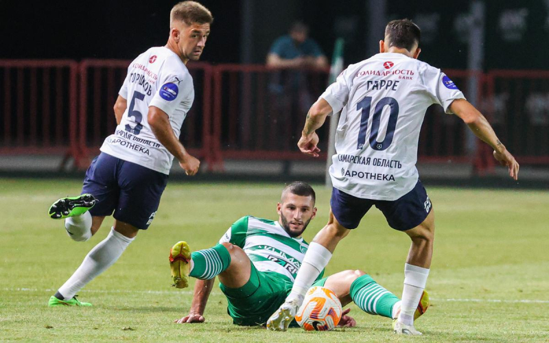 Супергол аргентинского легионера принес &laquo;Крыльям&raquo; победу над &laquo;Ахматом&raquo;