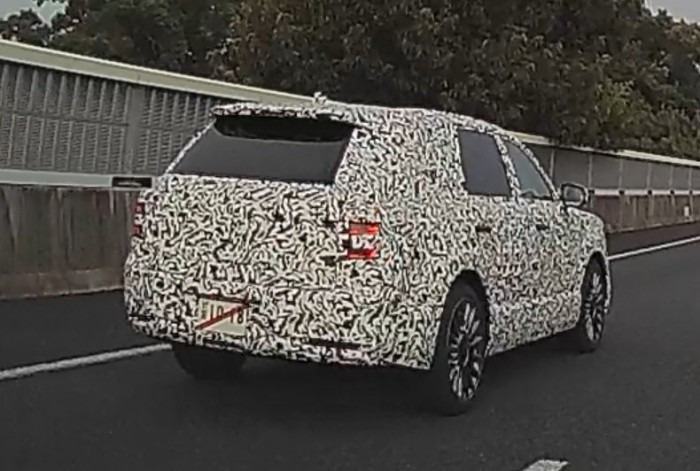 Toyota Century 2024 года: опубликованы "шпионские" фото