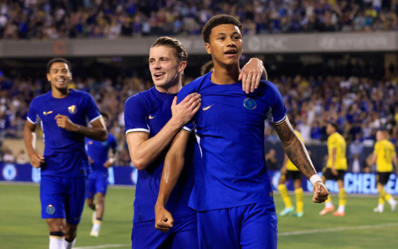 &laquo;Челси&raquo; отказал сайту для взрослых и начнет сезон без титульного спонсора