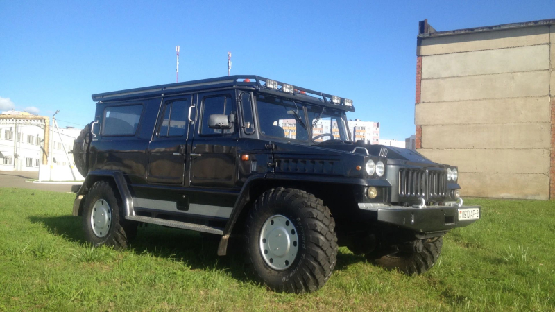 Мужик из деревни сделал настоящий американский Hummer: для этого ему понадобился старый ГАЗ-66
