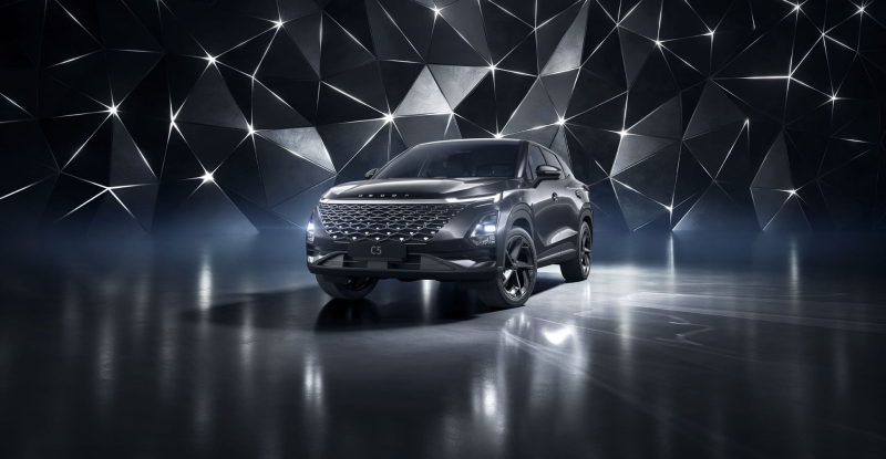 Omoda C5 2023 вышел в России в спецверсии Black Diamond