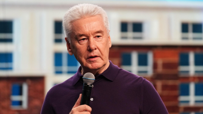 Собянин открыл новую школу в Молжаниновском районе