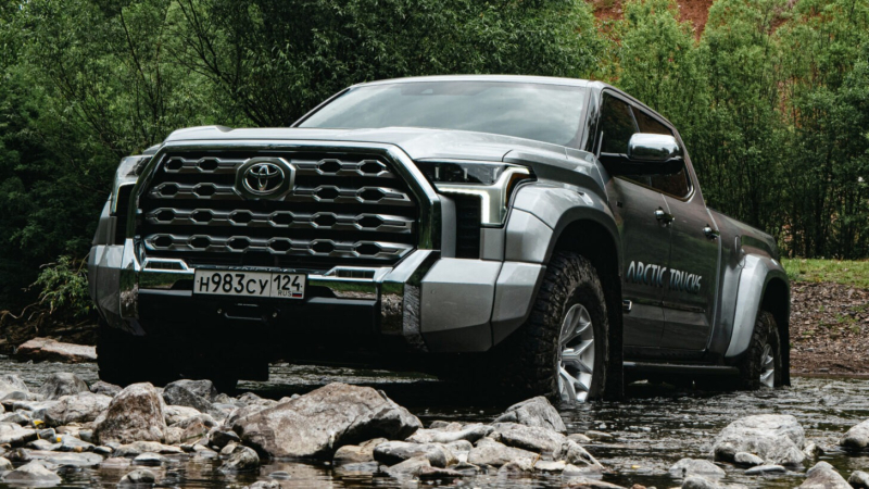 Toyota Tundra 2024 с доработками от Arctic Trucks появилась в РФ