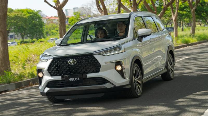 Toyota Veloz 2023 года поступил в российские автосалоны