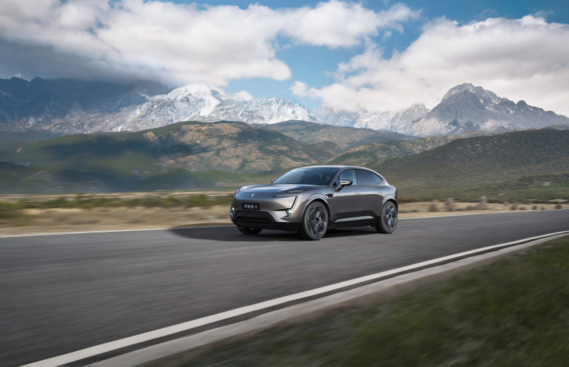 Avatr 11 2023 от Changan протестирован экспертом "За рулем"