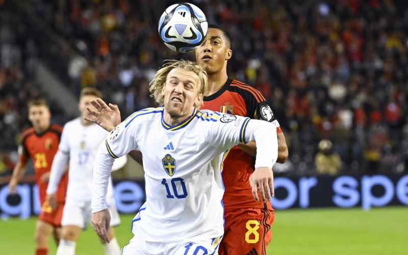 Матч квалификации Евро сорвала стрельба у стадиона