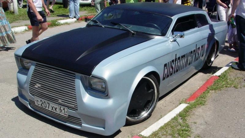 Мужик оказался умнее завода: они скрестили старый "Москвич-2140" с Toyota