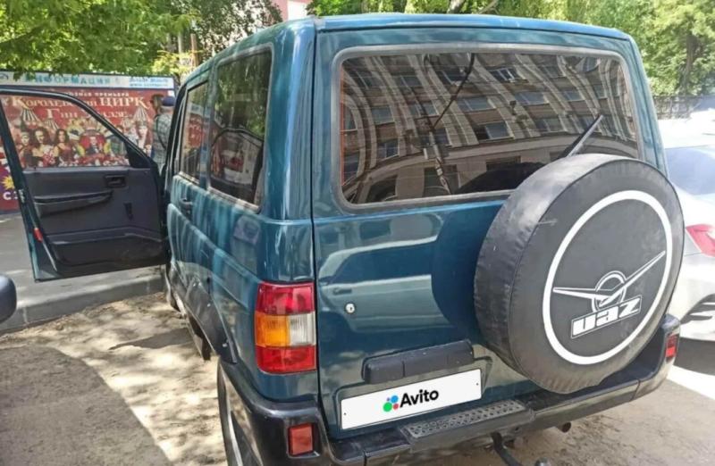 На продажу выставлен уникальный УАЗ &laquo;Симбир&raquo; 2001 года по цене новой Lada Granta: у него идеальное состояние и всего 5 тыс. км пробега