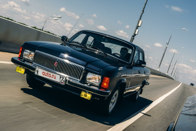 В Москве продают 16-летнюю "Волгу" по баснословной цене: что особенного в этом автомобиле?