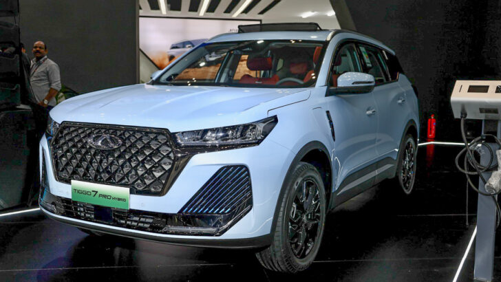 В Россию приедут сразу два новых кроссовера от Chery: их названия уже озвучены