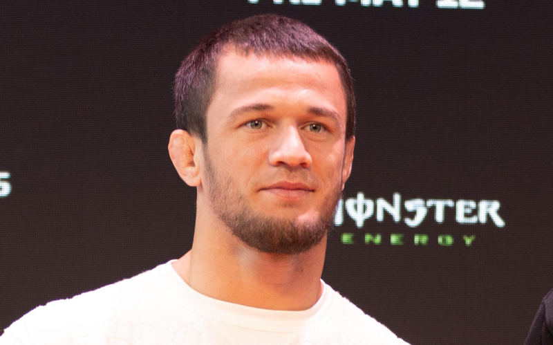 Bellator примет решение о титуле Нурмагомедова после вскрытия пробы Б