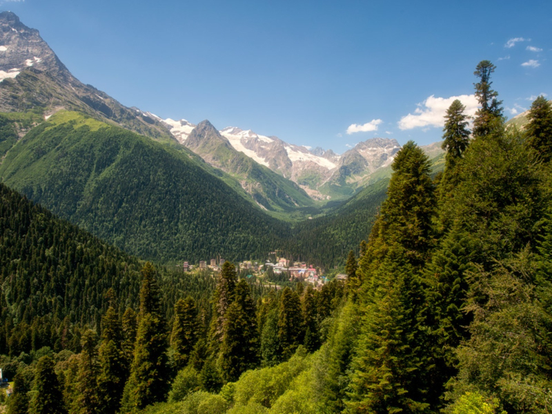 На Домбае откроется первый сетевой отель