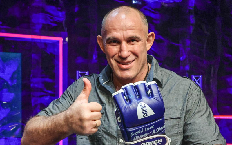 На турнире ММА в Подмосковье произошла массовая драка