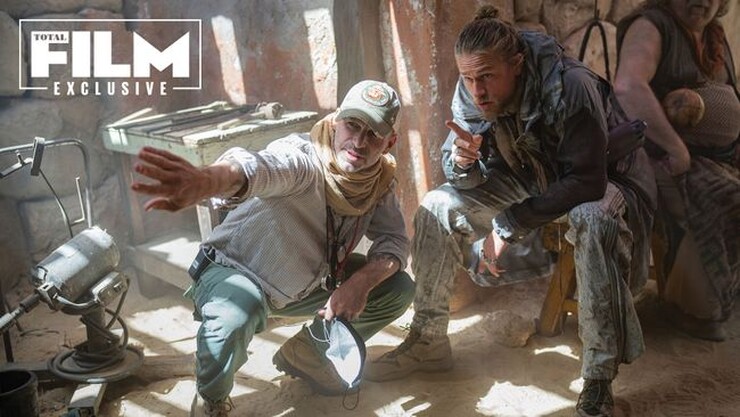 Режиссёр Зак Снайдер придумал для своего эпика &laquo;Мятежная луна&raquo; мифологии на 800 лет