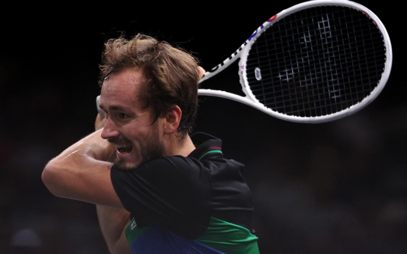 Тарпищев увидел пользу в раннем вылете Медведева с &laquo;Мастерса&raquo; в Париже