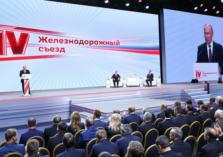 Пока вы не уснули: предупреждение Путина и совет Медведева Акунину