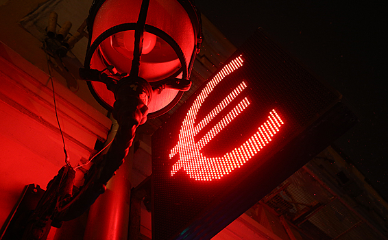 ЕС потребовал от балканских стран срочного присоединения к его санкциям