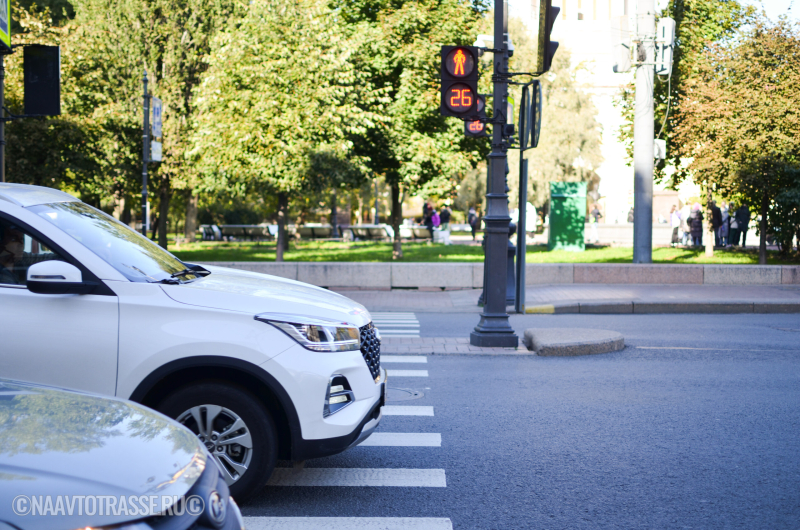 Не мыть, не ставить на автозапуск, не использовать ручник: эксперт рассказал, что не стоит делать в новогодние праздники