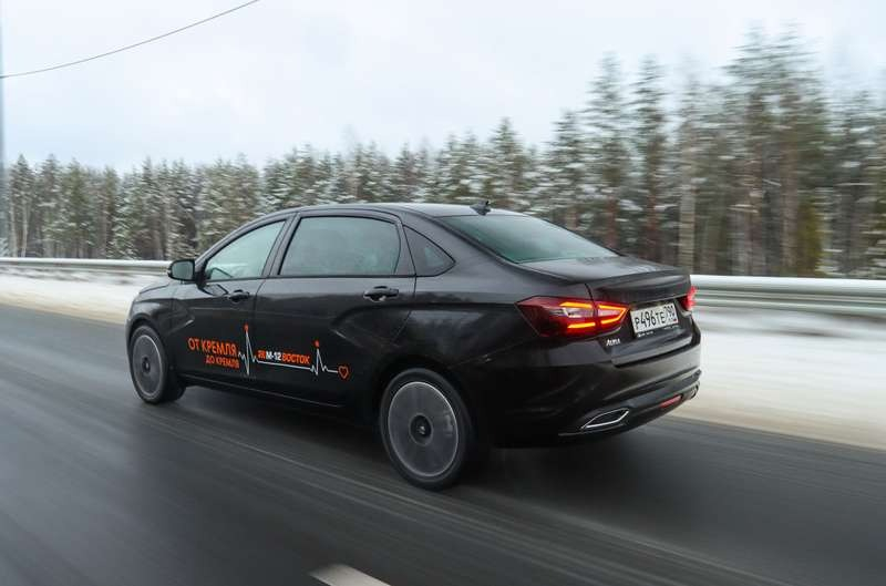 Первый тест-драйв новейшей Lada Aura с 1,8-литровым мотором и вариатором: это не "овощной" автомобиль