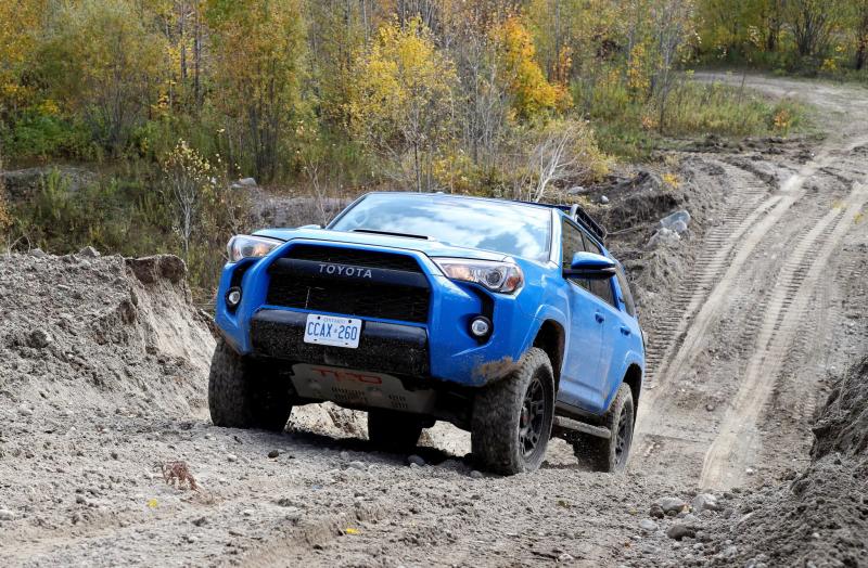 У него только один недостаток: новый внедорожник Toyota 4Runner уже в России - почему его нужно купить?