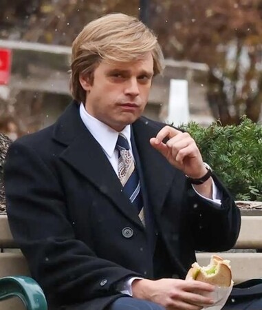 Заметно отъевшийся Себастиан Стэн в роли Дональда Трампа на первых кадрах фильма &laquo;Ученик&raquo;