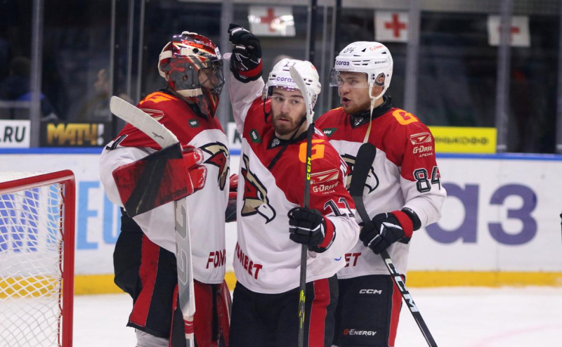 &laquo;Авангард&raquo; забил дважды за 17 секунд и вырвал победу у &laquo;Спартака&raquo; в КХЛ