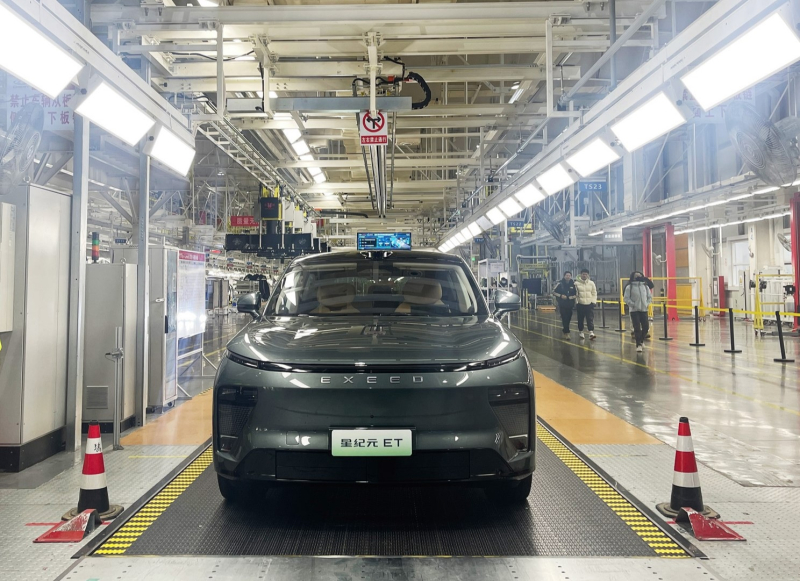 Exeed Exlantix ET 2024: кроссовер начали собирать в Китае