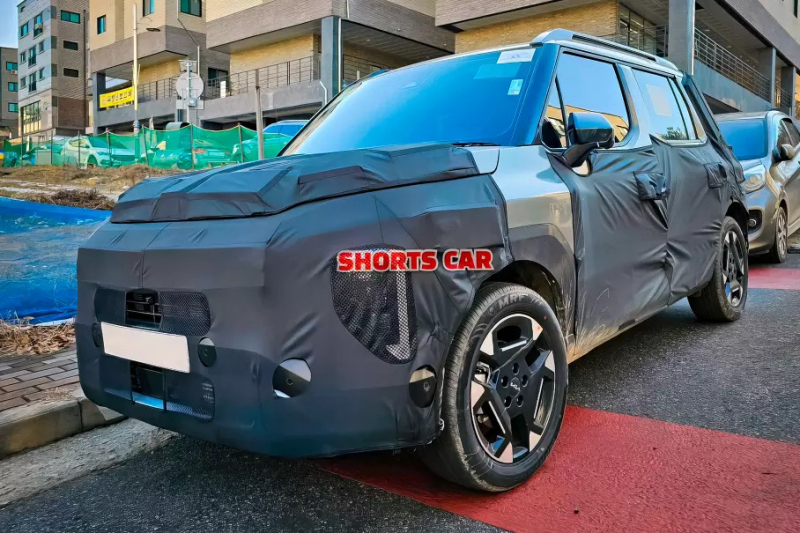 Kia Clavis 2025 "засветился" на дорожных тестах