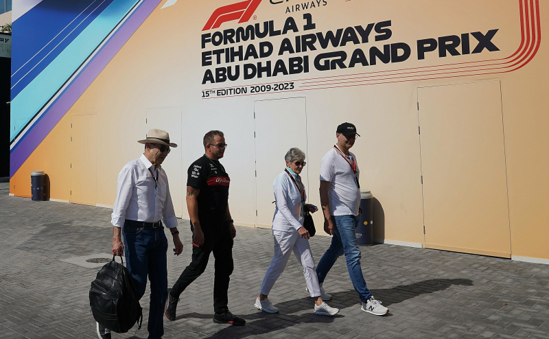 Команда&nbsp;&mdash; рекордсмен &laquo;Формулы-1&raquo; переименована в &laquo;Стейк&raquo;