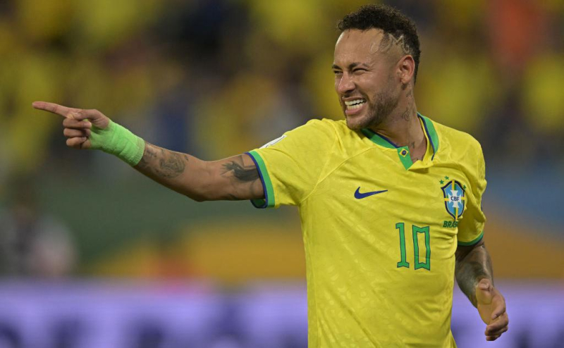 Неймар ответил хейтерам по поводу своего лишнего веса