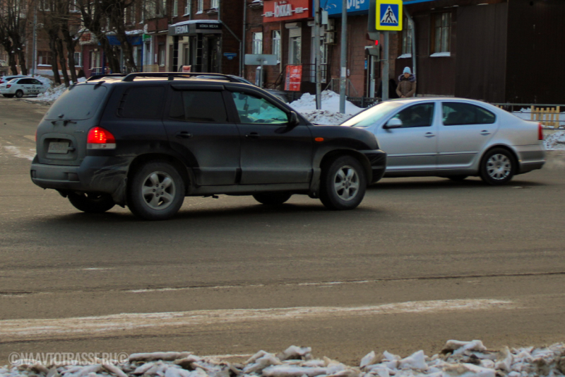 Лобового столкновения не избежать, если включать в метель и снегопады только этот тип фар