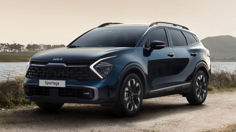 В России почти на 700 тысяч рублей подешевел Kia Sportage: опубликованы новые цены