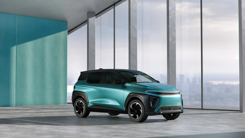 Четыре российских электрокара "Атом" прошли регистрацию в ГИБДД