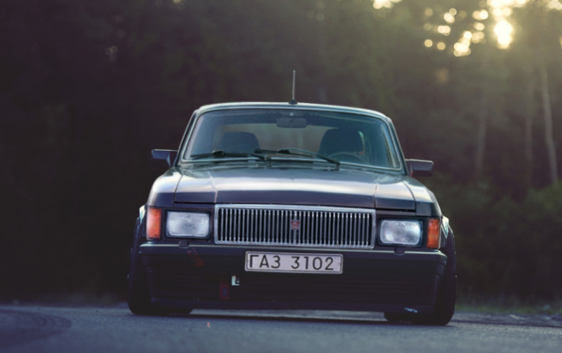 Стало известно, что общего между ГАЗ-3102 и седаном Mercedes-Benz