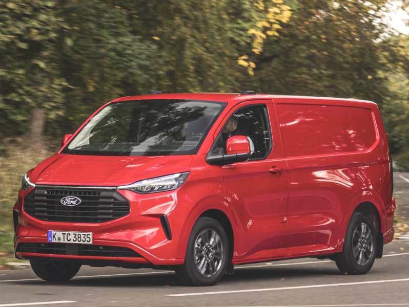 У &laquo;Соболь NN&raquo; появится серьёзный конкурент: в Россию едет Ford Transit Custom