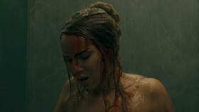 Шальная &laquo;Герцогиня&raquo;: первые кадры из нового фильма режиссёра Нила Маршалла