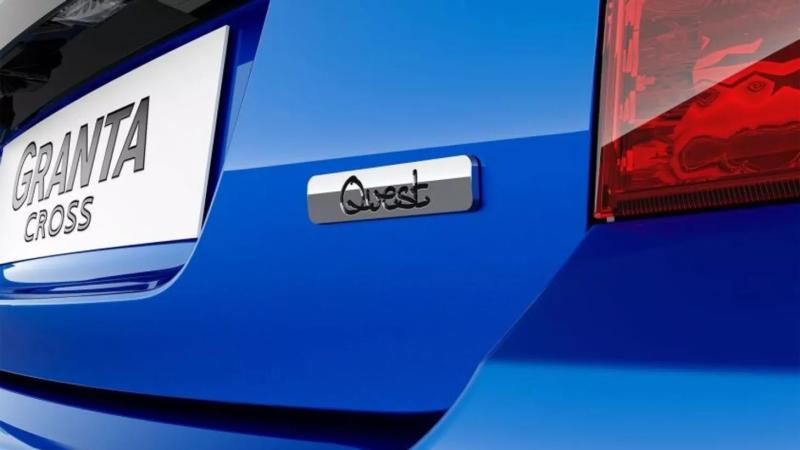 "Специальная" Lada Granta дороже миллиона отправилась к дилерам: версия Quest выйдет и с "автоматом"