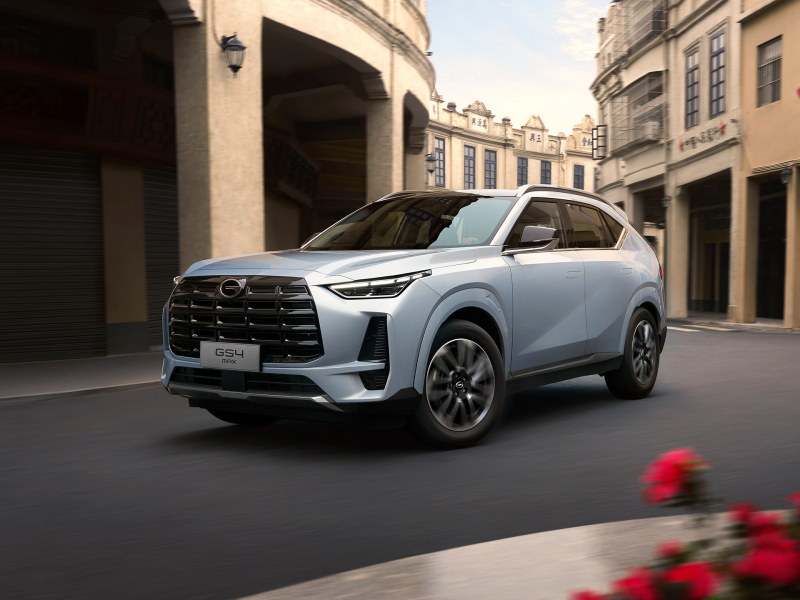 Стартовали официальные продажи нового кроссовера GAC Trumpchi GS4 MAX за 1,5 млн рублей