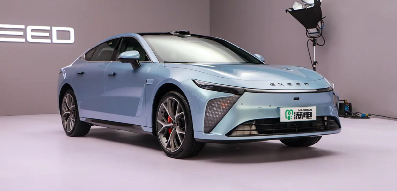 Владелец салона раскрыл минус Exeed Exlantix ES, из-за которого его не хотят покупать в Китае