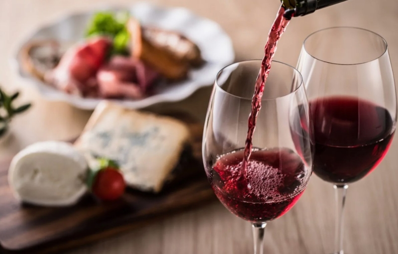 Часть доходов от пошлин на вино направят на развитие внутреннего туризма