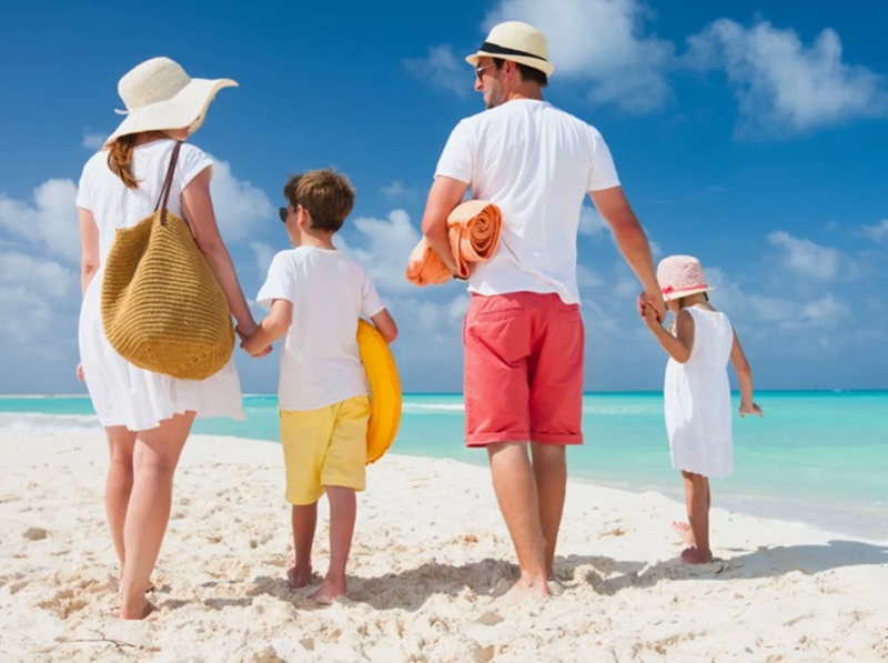 Иследование: в 2024 году турпоток на майские праздники за границу вырос на 73%