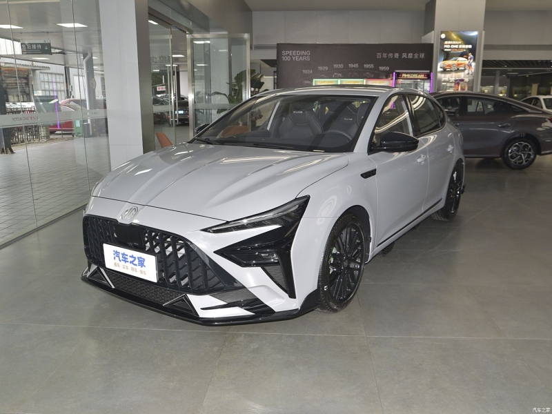 Спортивный MG 6 только вышел на рынок и уже подешевел: он стоит как базовая версия Lada Vesta