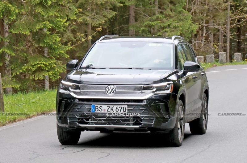 Volkswagen Taos 2025: обновленный кросс замечен на тестах