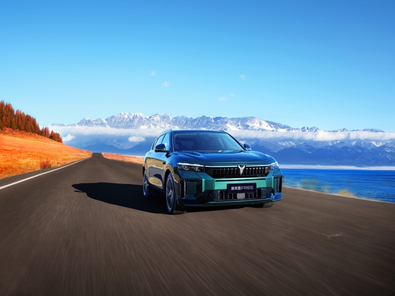 Dongfeng привез кроссовер Voyah Free и минивэн Dream в Европу: здесь модели оказались дешевле