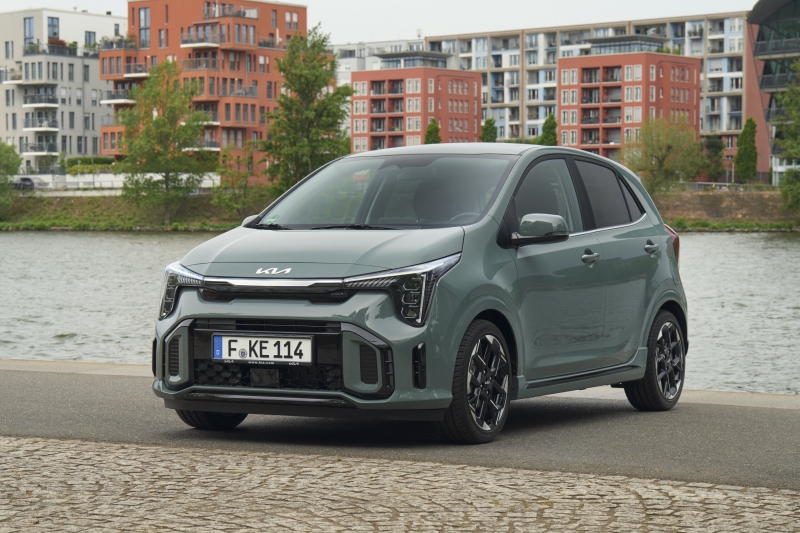 Kia Picanto 2024 подешевел на 370 тысяч рублей
