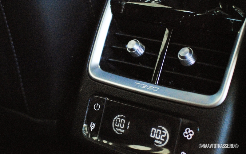 6 скрытых кнопок в современных авто, о которых многие водители и не догадываются