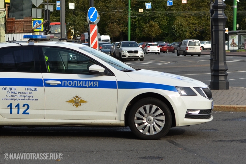 Автоэксперты перечислили фразы, после которых гаишник теряет интерес к водителю