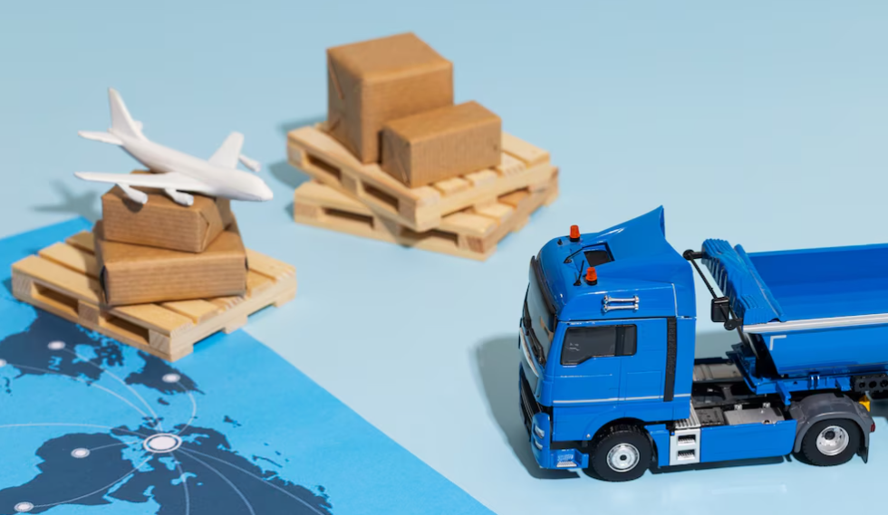 Доставка грузов: Как транспортно-логистические компании связывают Россию с миром